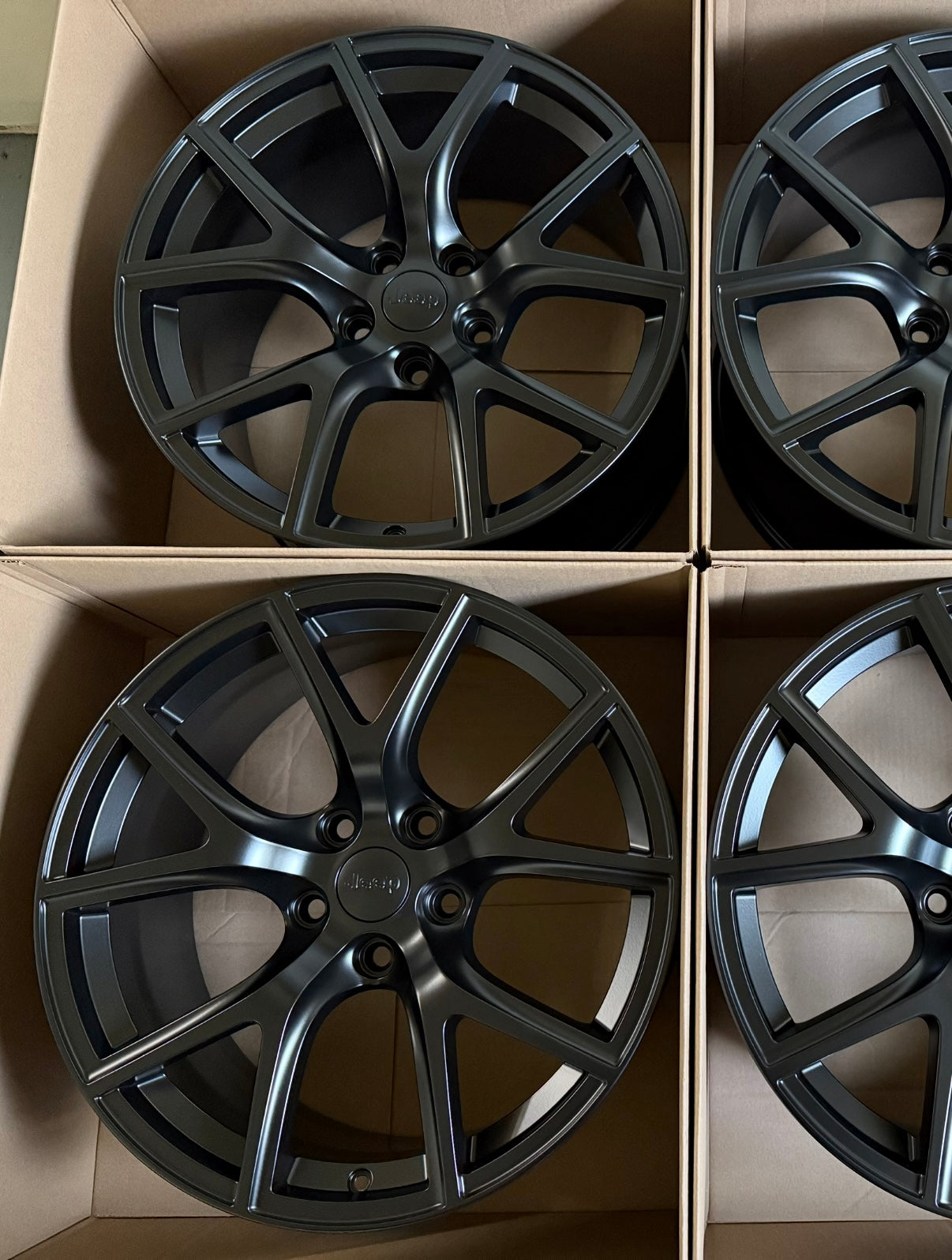 20” Jeep Grand Cherokee Trackhawk Wheels Factory OEM Rims (4)