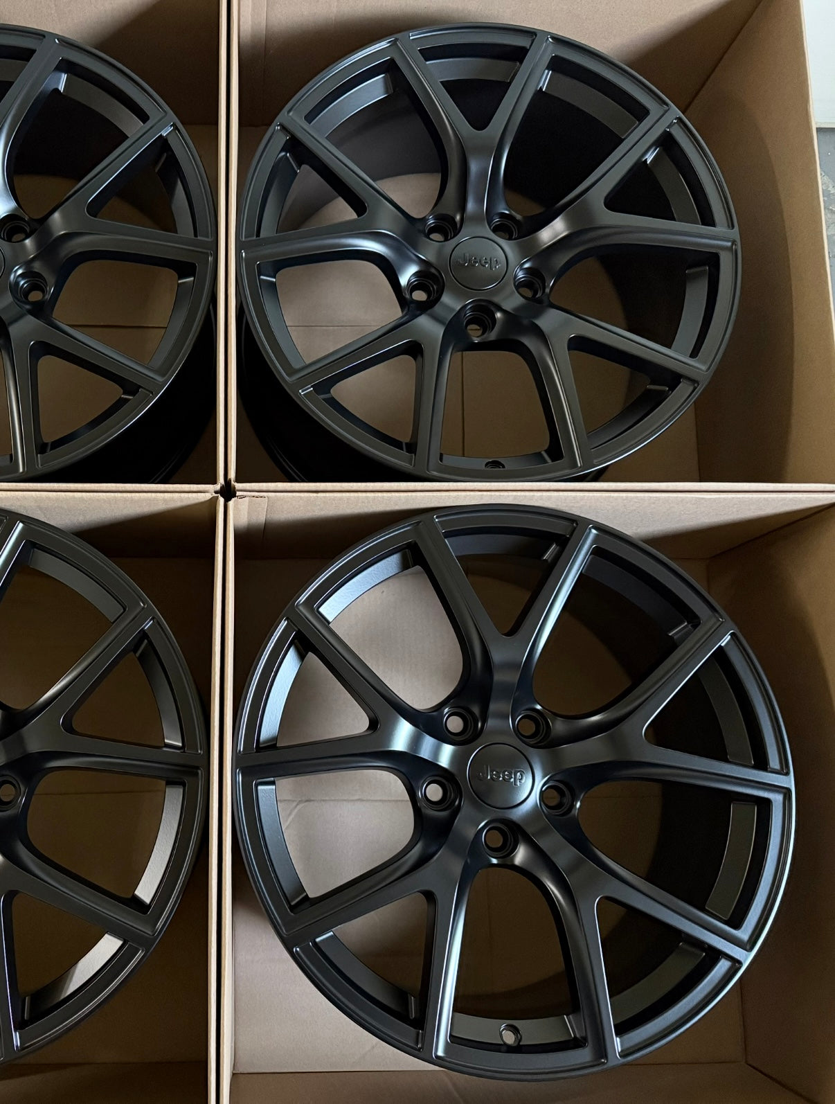 20” Jeep Grand Cherokee Trackhawk Wheels Factory OEM Rims (4)