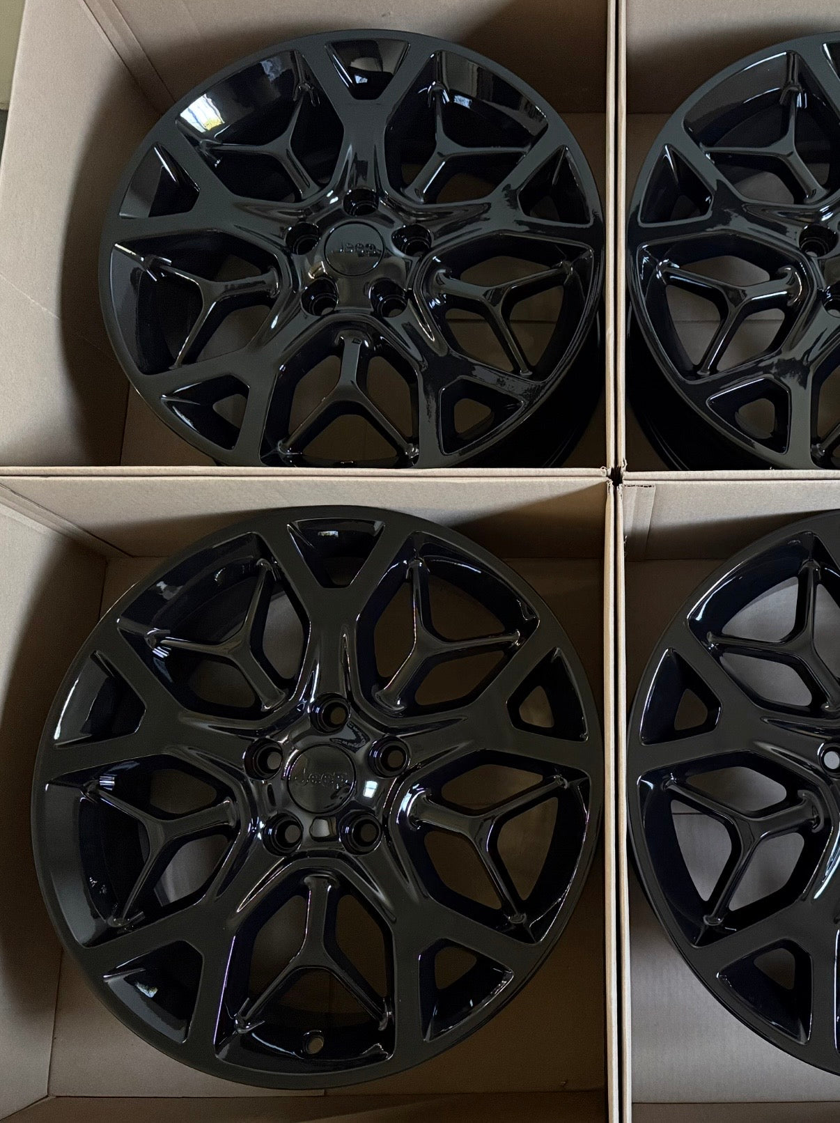 20" Jeep Grand Cherokee Wheels Factory OEM Rims (4)