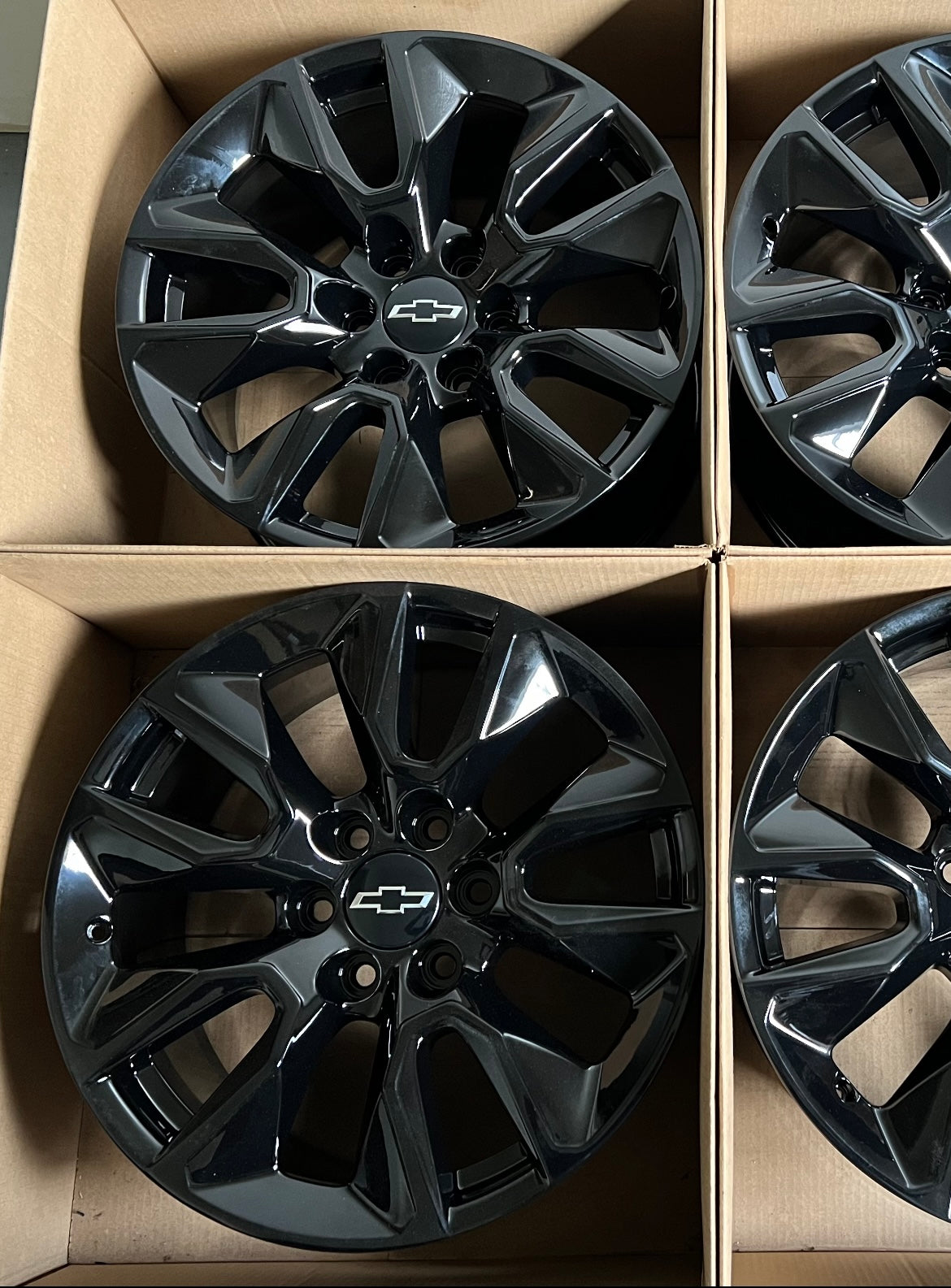 20" Chevy Tahoe Suburban Silverado Wheels Factory OEM Rims (4)