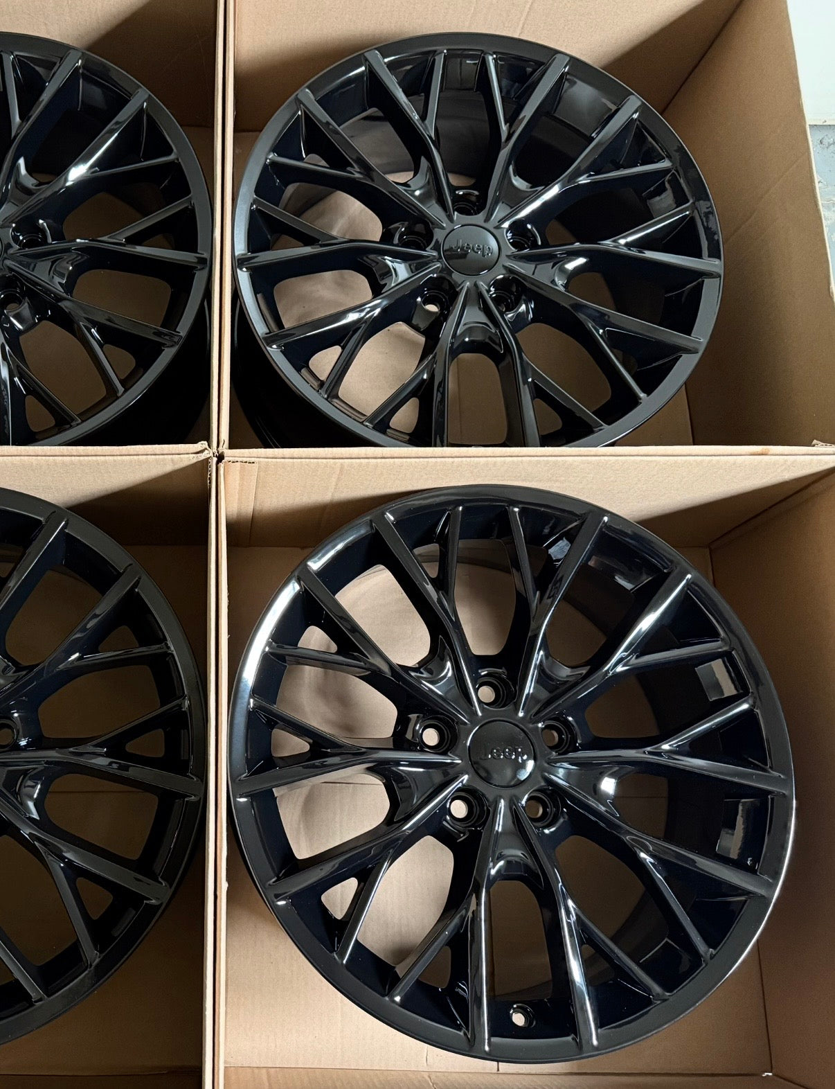 20" Jeep Grand Cherokee Wheels Factory OEM Rims (4)
