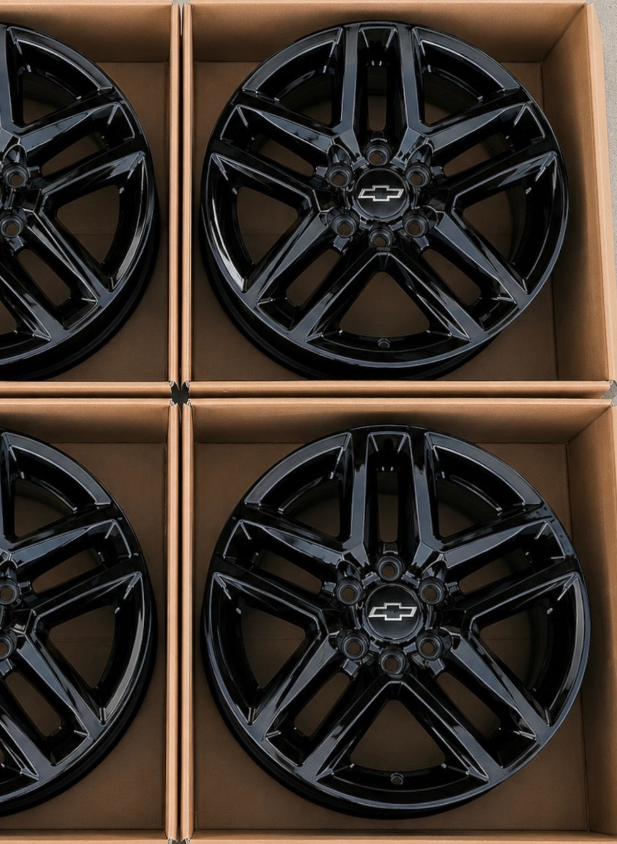 18" Chevy Tahoe Suburban Silverado Trail Boss Wheels Factory OEM Rims (4)