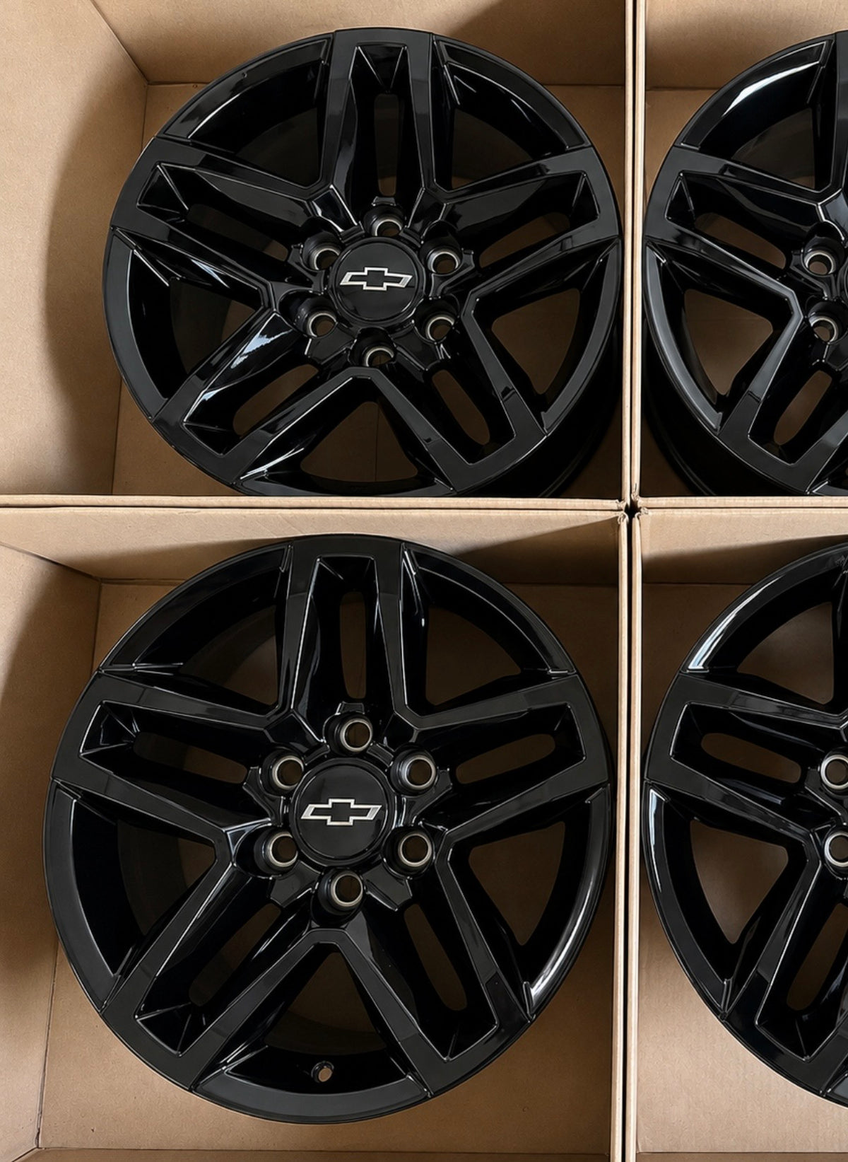 18" Chevy Tahoe Suburban Silverado Trail Boss Wheels Factory OEM Rims (4)